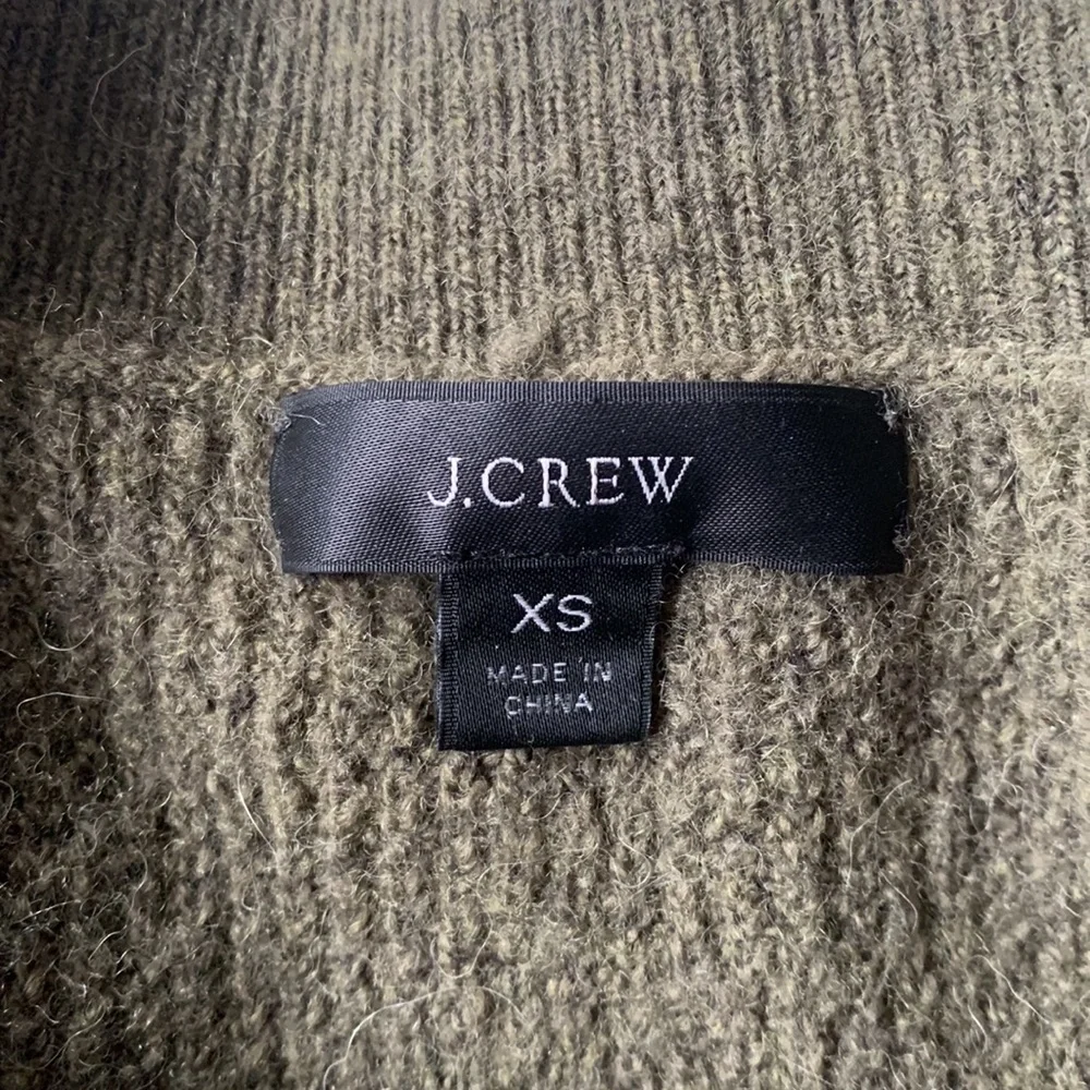 J.Crew Crewneck Cozy Sweater army green size xsmall - Picture 4 of 7
